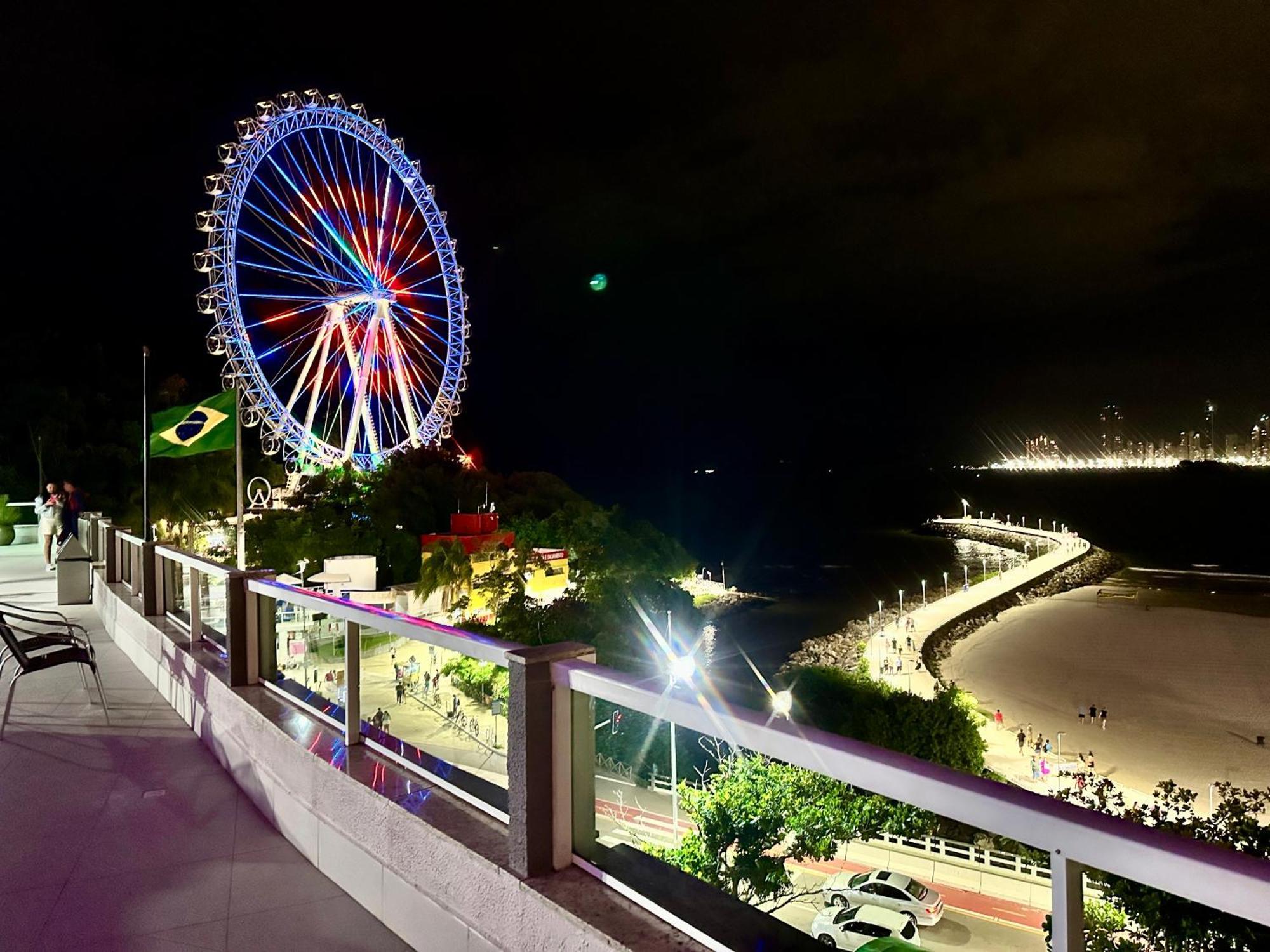 Roda Gigante, Garagem E Piscina Balneário Camboriú Extérieur photo